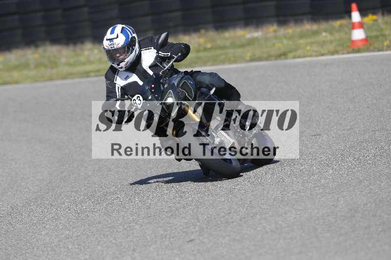 /01 02.04.2026 MAZ ADR/Gruppe rot/83